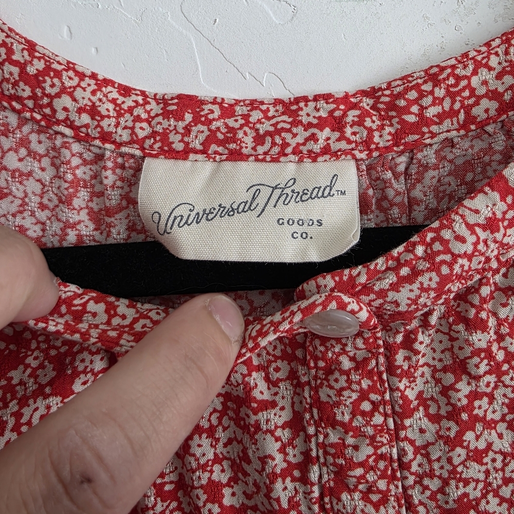 Universal Thread Red Floral Button-Front Blouse - Picture 2 of 3